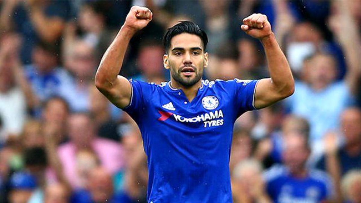 Falcao, Fenerbahçeli Futbolcuları Takibe Aldı