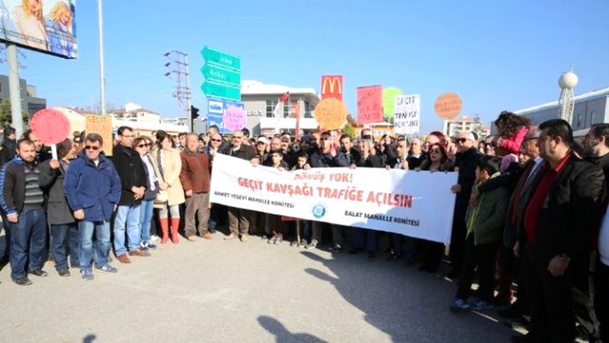 Geçit Kavşağı\'nın Trafiğe Kapatılması İsyan Ettirdi