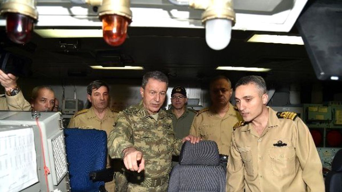 Genelkurmay Başkanı Orgenaral Akar, Kocaeli ve Gölcük'teki Birlikleri Denetledi