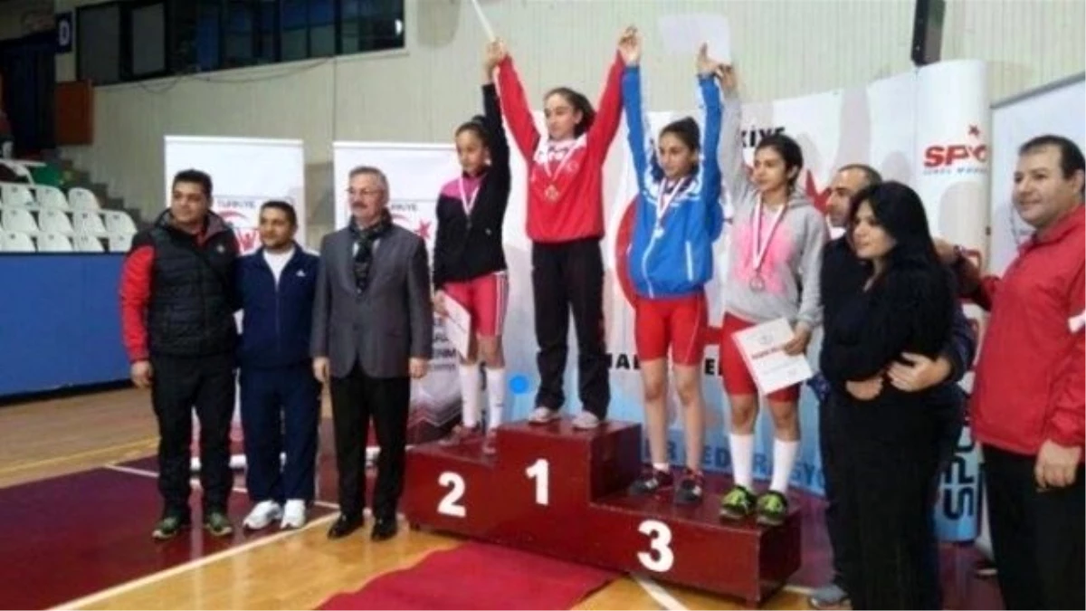 Gülşen Taşçı Halterde Türkiye Şampiyonu Oldu