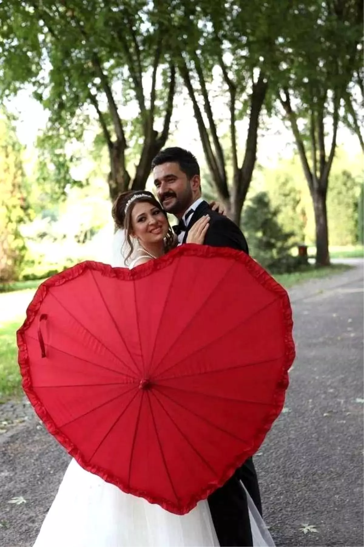 "Kaldırımda Düzgün Otur" Diyen Genç Canından Oldu