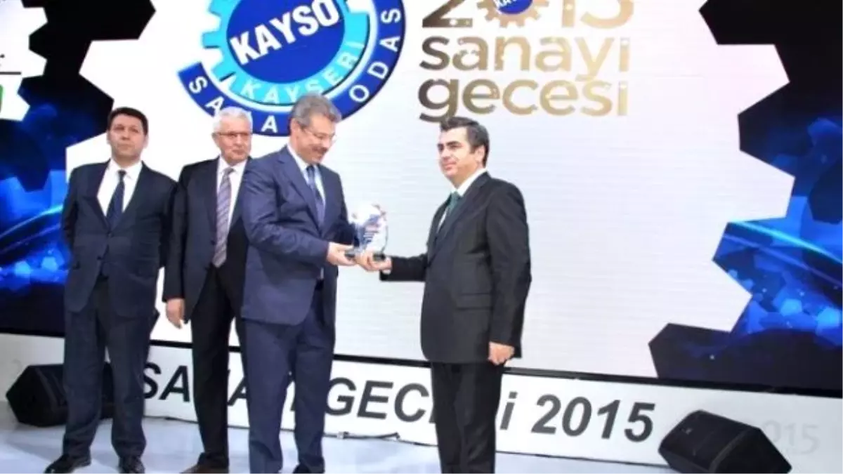 Kayso Sanayi Gecesinde Kayseri Şeker\'e İki Ödül