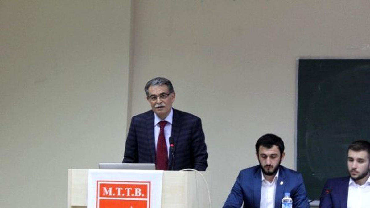 Kocaeli Üniversitesi\'nde Mehmet Akif Ersoy Anıldı