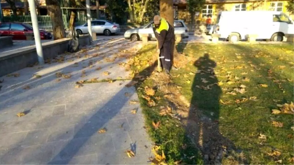 Körfez Belediyesi Yeni Parklar Yapmaya Devam Ediyor