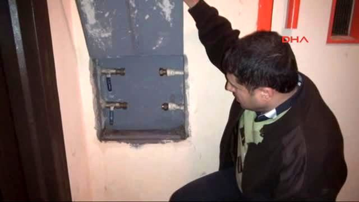 Şanlıurfa?da Apartmandaki Su Sayaçları Çalındı
