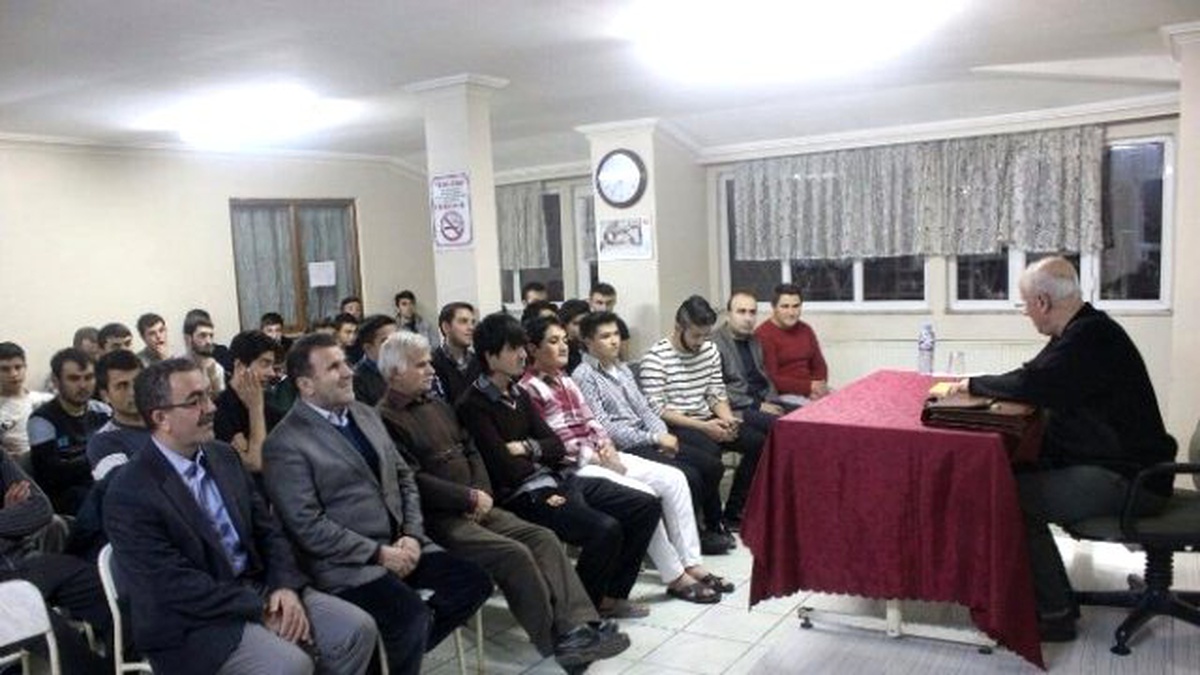 Ünal, Sıla Öğrenci Yurdunda Konferans Verdi