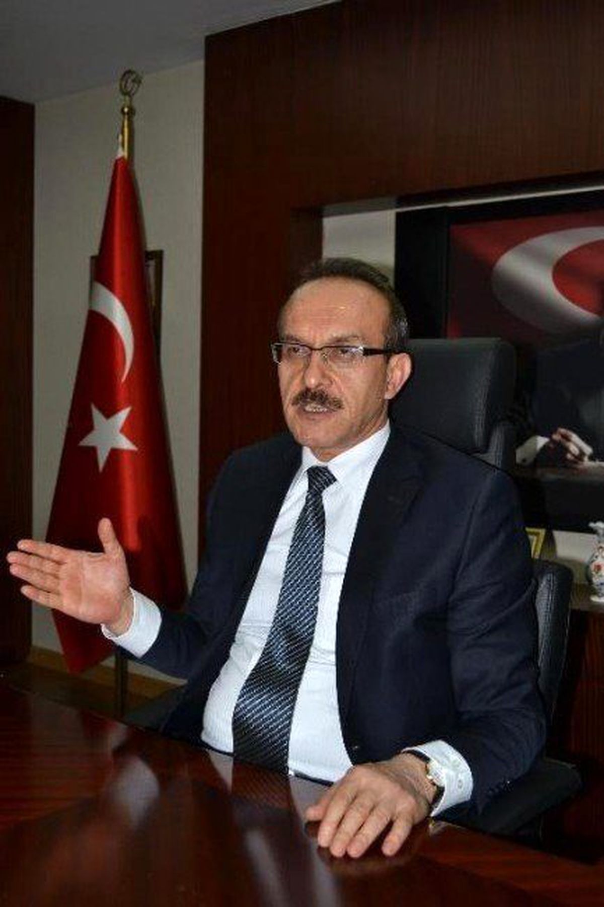 Vali Yavuz\'dan \'Devlet Memurluğu\' Açıklaması