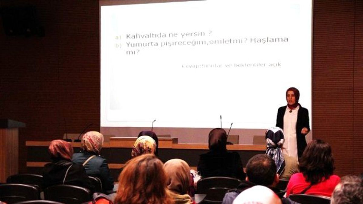 Aile Danışmanı Semiha Özgür Sezer: "Çocuğun Laboratuvarı Evidir"