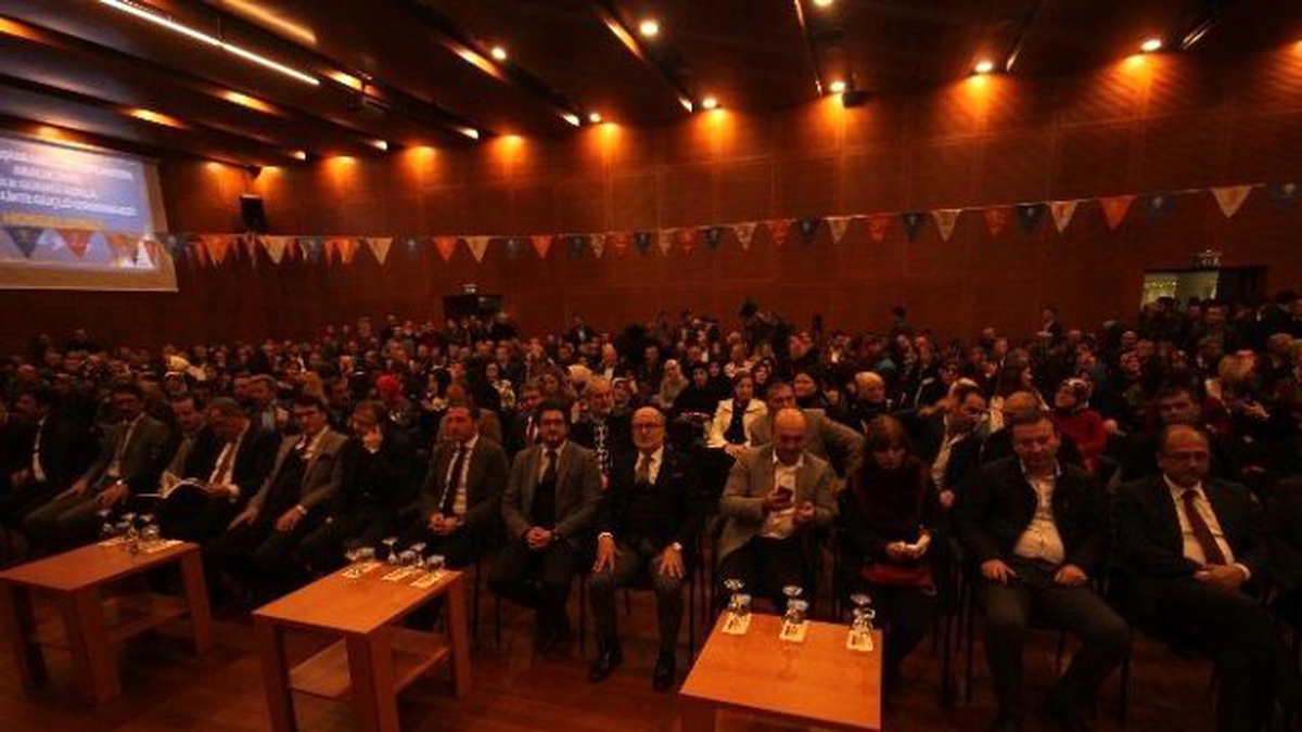 AK Parti Osmangazi\'de İlçe Danışma Meclisi Toplandı