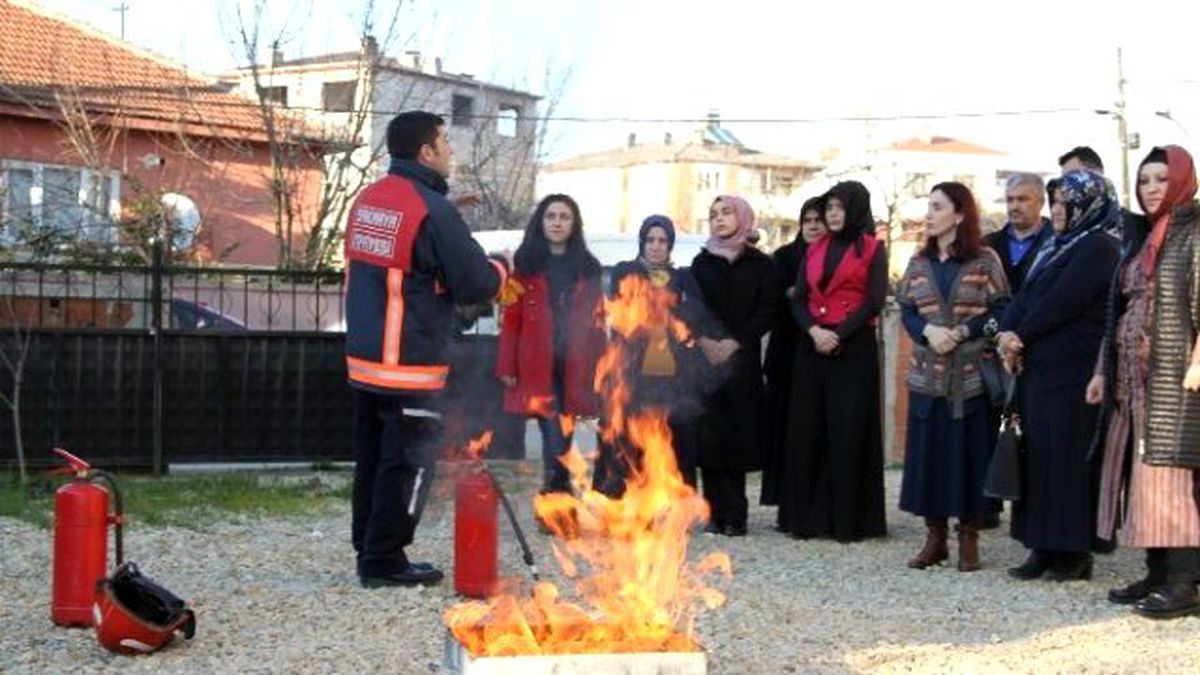 Akyazı Belediyesi Teknik Binada Yangın Tatbikatı Yapıldı