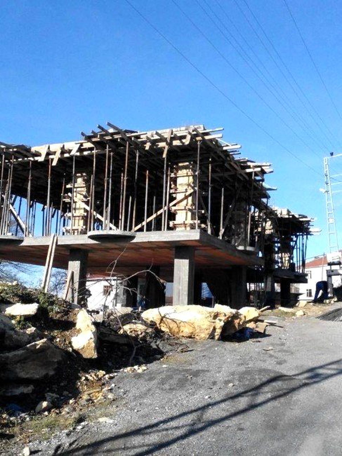 Aydınyayla Köy Konağı Hayırseverlerin Yardımını Bekliyor