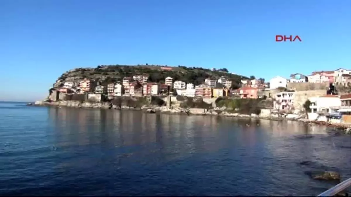 Bartın Tarihi Amasra Kalesi\'nde Sprey Yazı Kirliliği