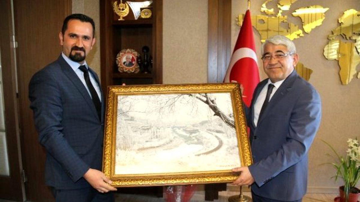 Başkan Karaçanta\'ya Anlamlı Hediye