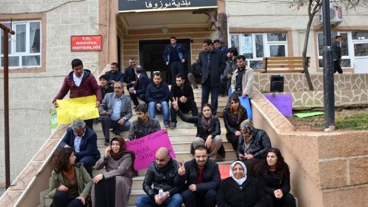 Belediye Çalışanları İş Bırakıp Eylem Yaptı