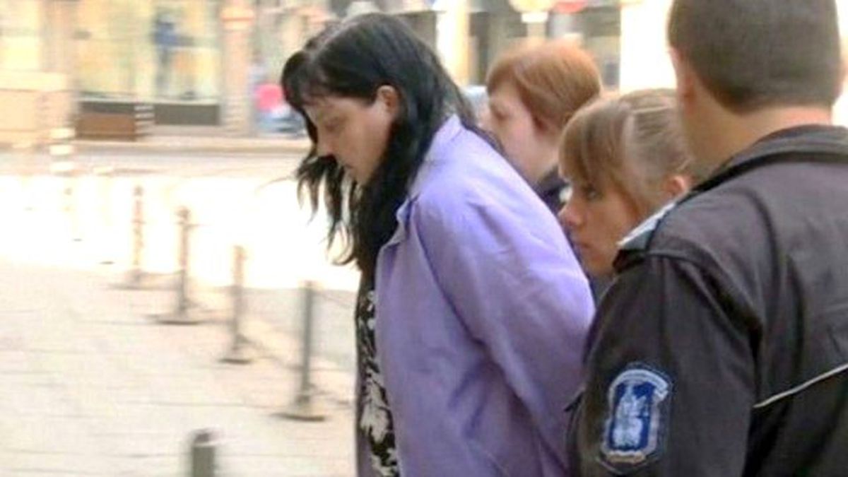 Cani Hemşire, Yeni Doğmuş Bebeği Dövdü ve Isırdı