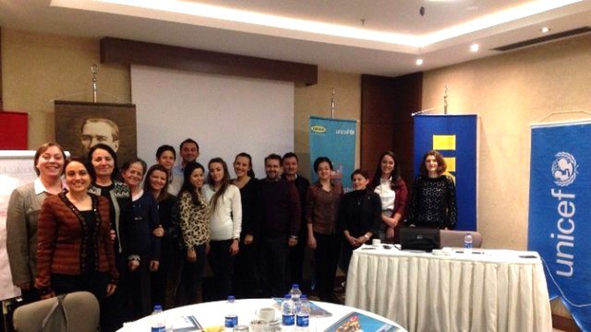 Çocuk Dostu Kent Projesi\'nde Çocuk Meclisi Açma Aşamasına Gelindi