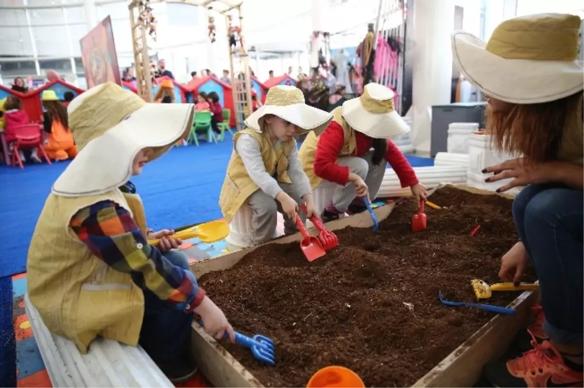 Expo 2016 Oyun Atölyesi Minikleri Sevindirdi