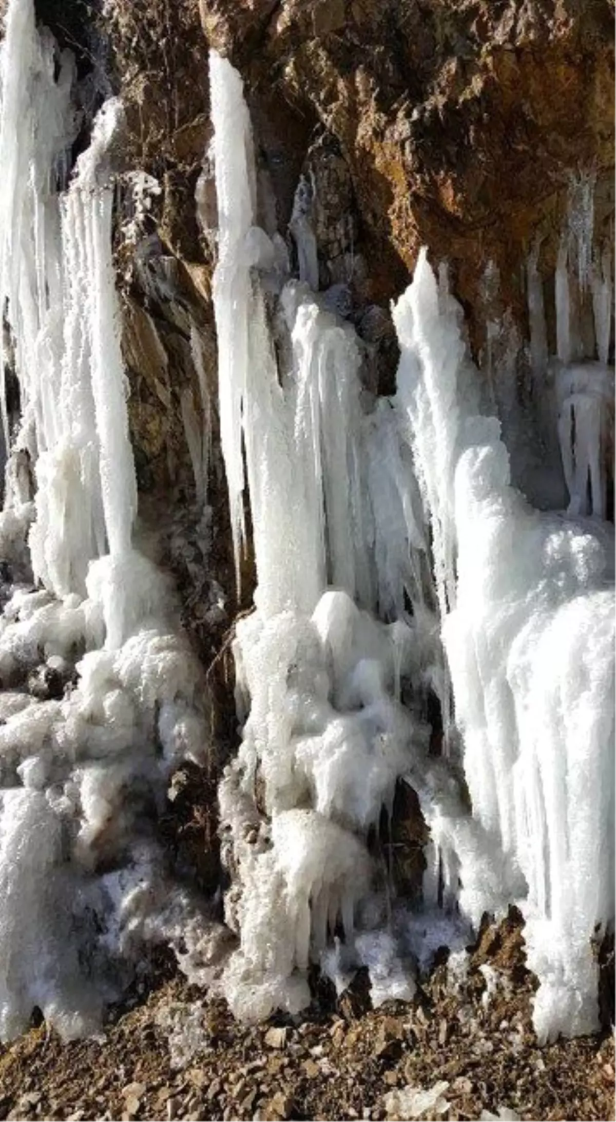 Hakkari\'de Dondurucu Soğuklar