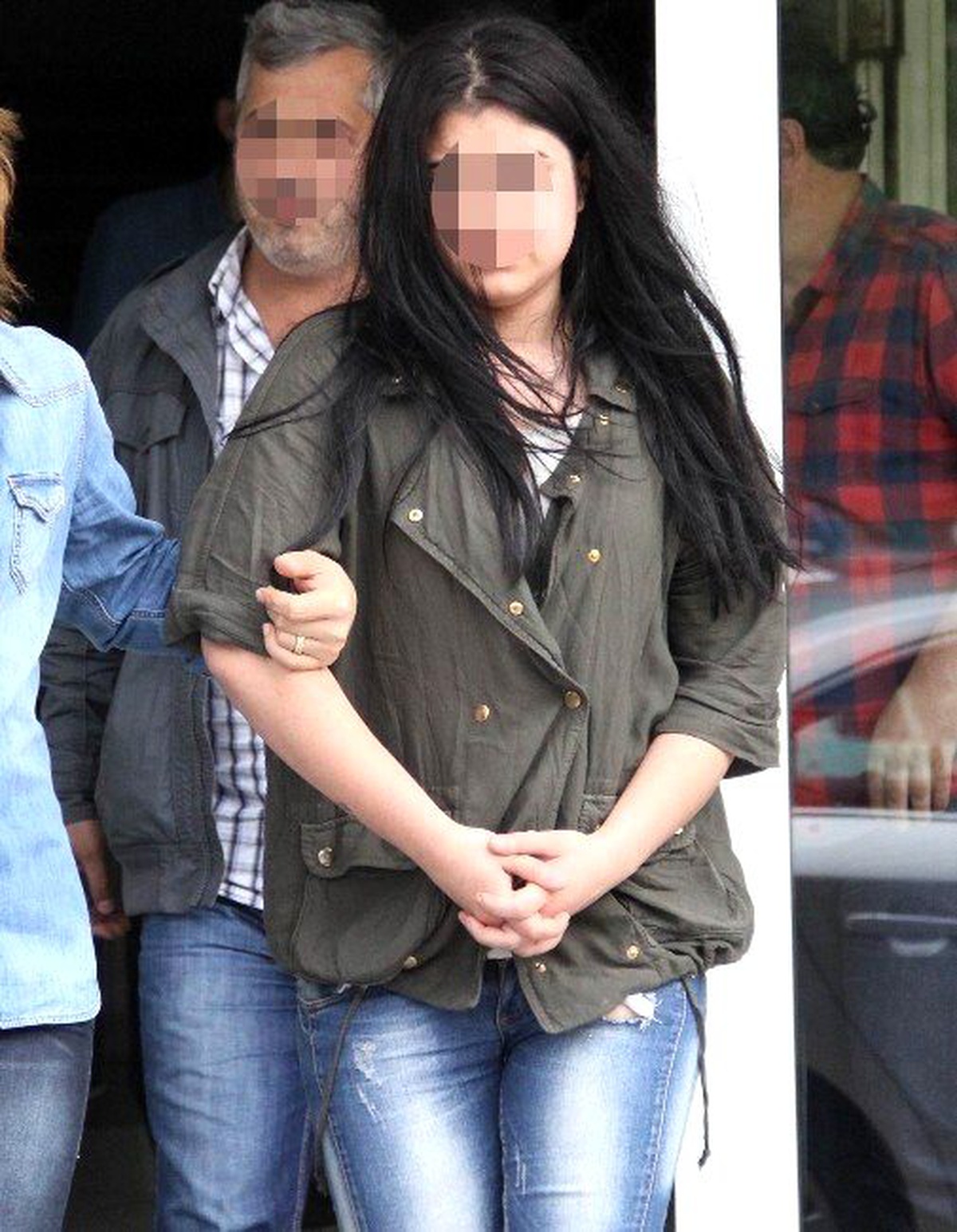 İç Çamaşırında Bonzai Ele Geçen Kadın Doğum Yapmak İçin Tahliyesini İstedi