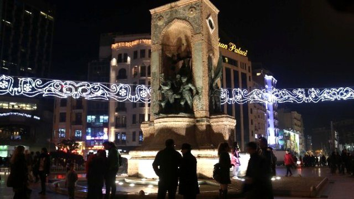 İstanbul Yeni Yıla Işıl Işıl Girecek