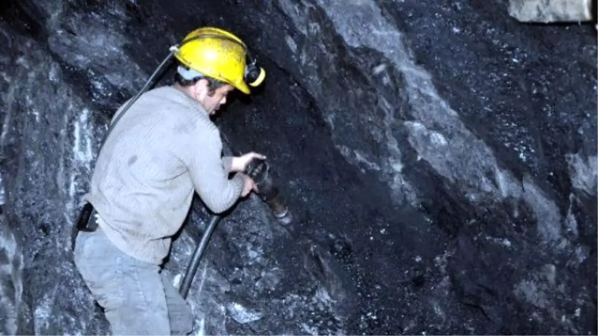 Madenci, Yeni Yılda İşten Çıkarmaların Sürmesinden Korkuyor