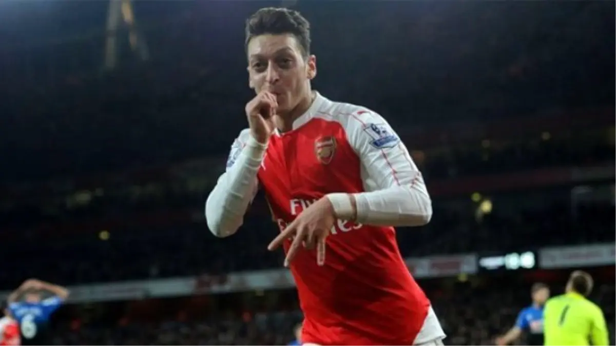 Mesut Özil, Arsenal\'ı Liderliğe Taşıdı