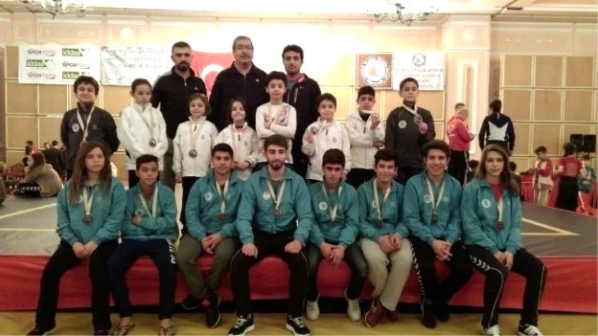 Selçuklu Belediyesi Spor Kulübü Wushu Takımı\'ndan 7 Türkiye Şampiyonluğu