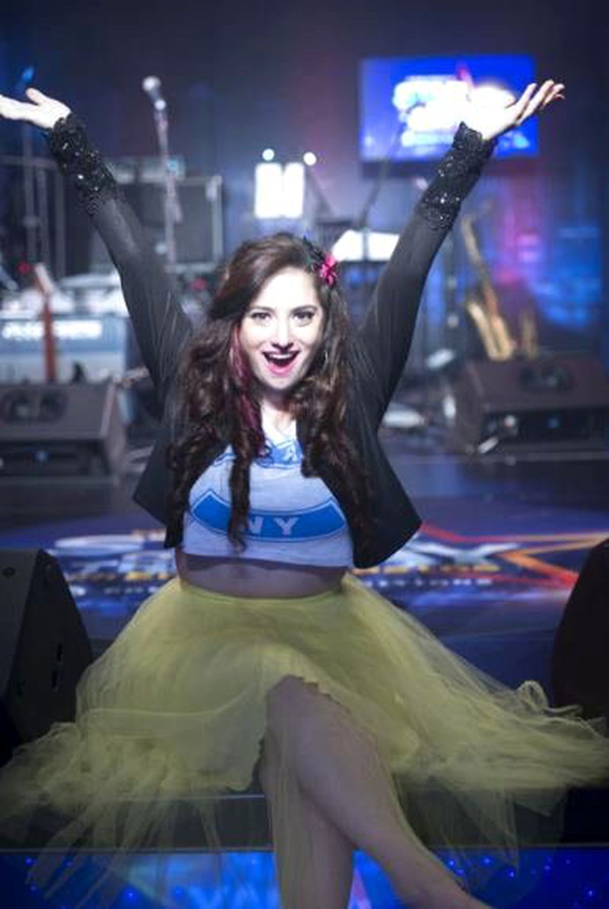 Sesiyle ABD'yi Sallayan Türk Kızı!