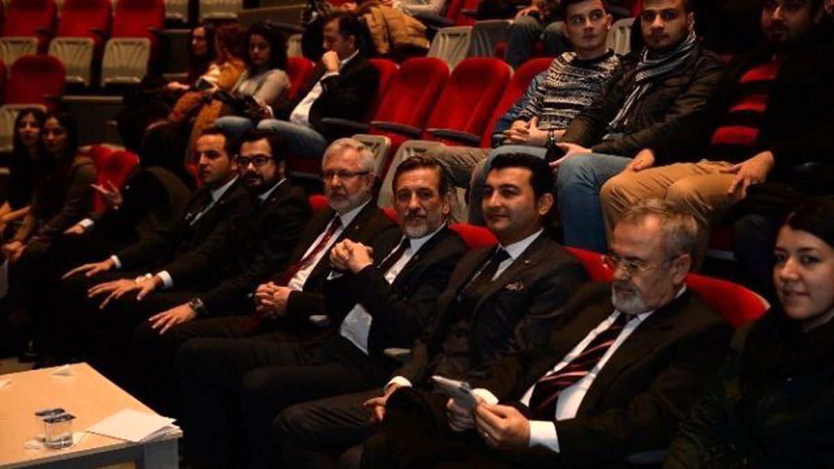 Üniversitede Girişimcilik Zirvesi