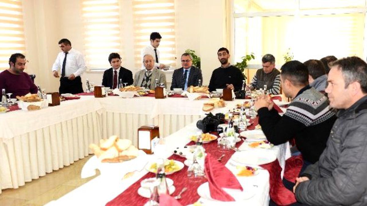Vali Deniz, Gazetecilere 2015 Yılını Değerlendirdi