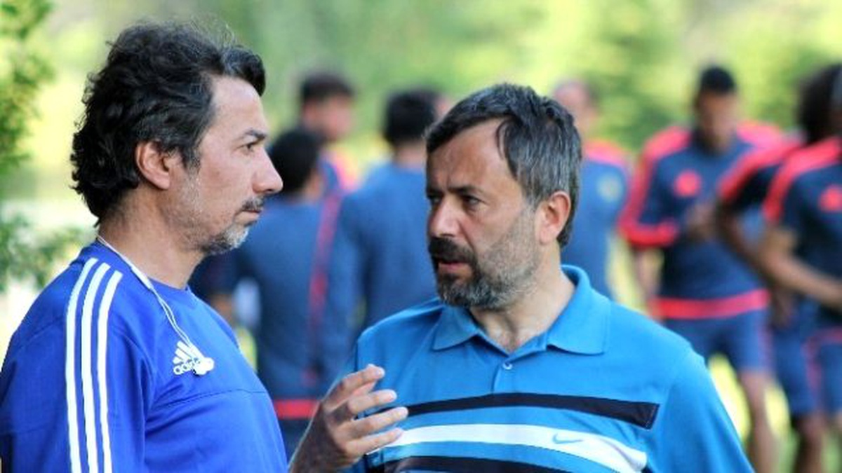 Alima Yeni Malatyaspor\'da 2 Futbolcu ile Yollar Ayrıldı