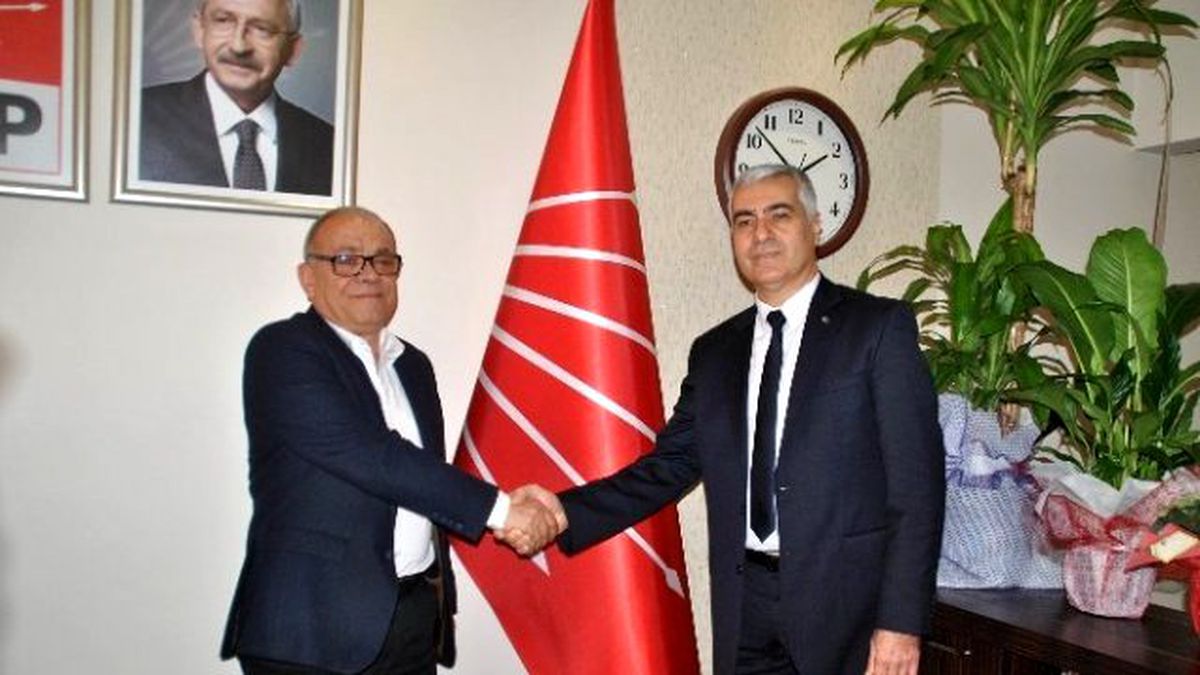 Aydın CHP\'de İnci Koltuğu Saatçi\'den Devir Aldı