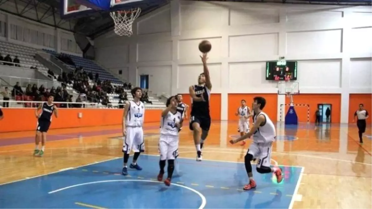 Basketbolda Tredaş Fırtınası