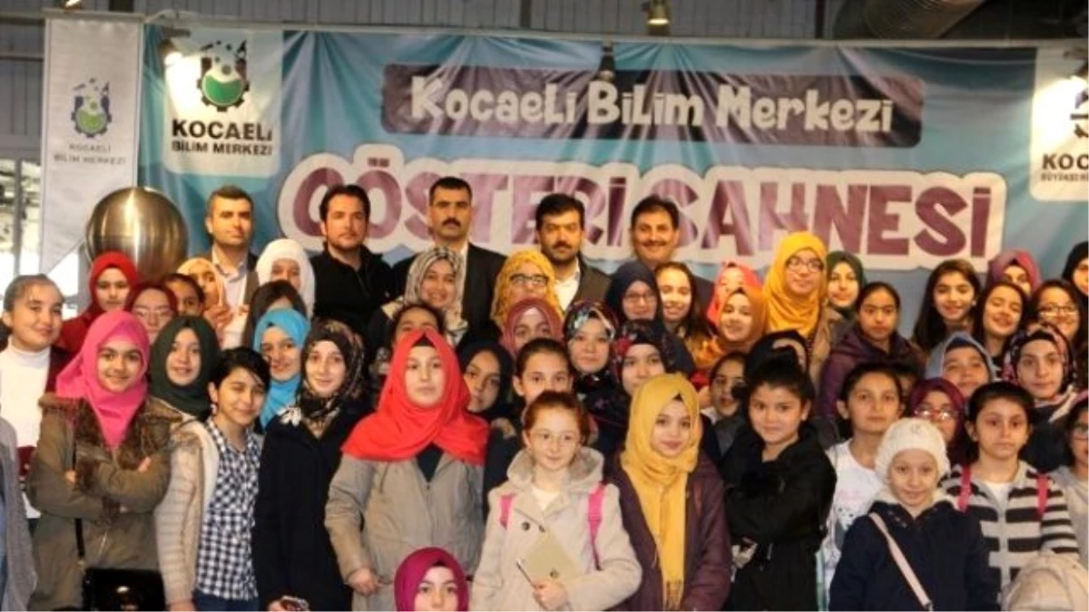 Bilim Merkezi, İstanbul\'dan Gelen 15 Bin Öğrenciyi Ağırlayacak