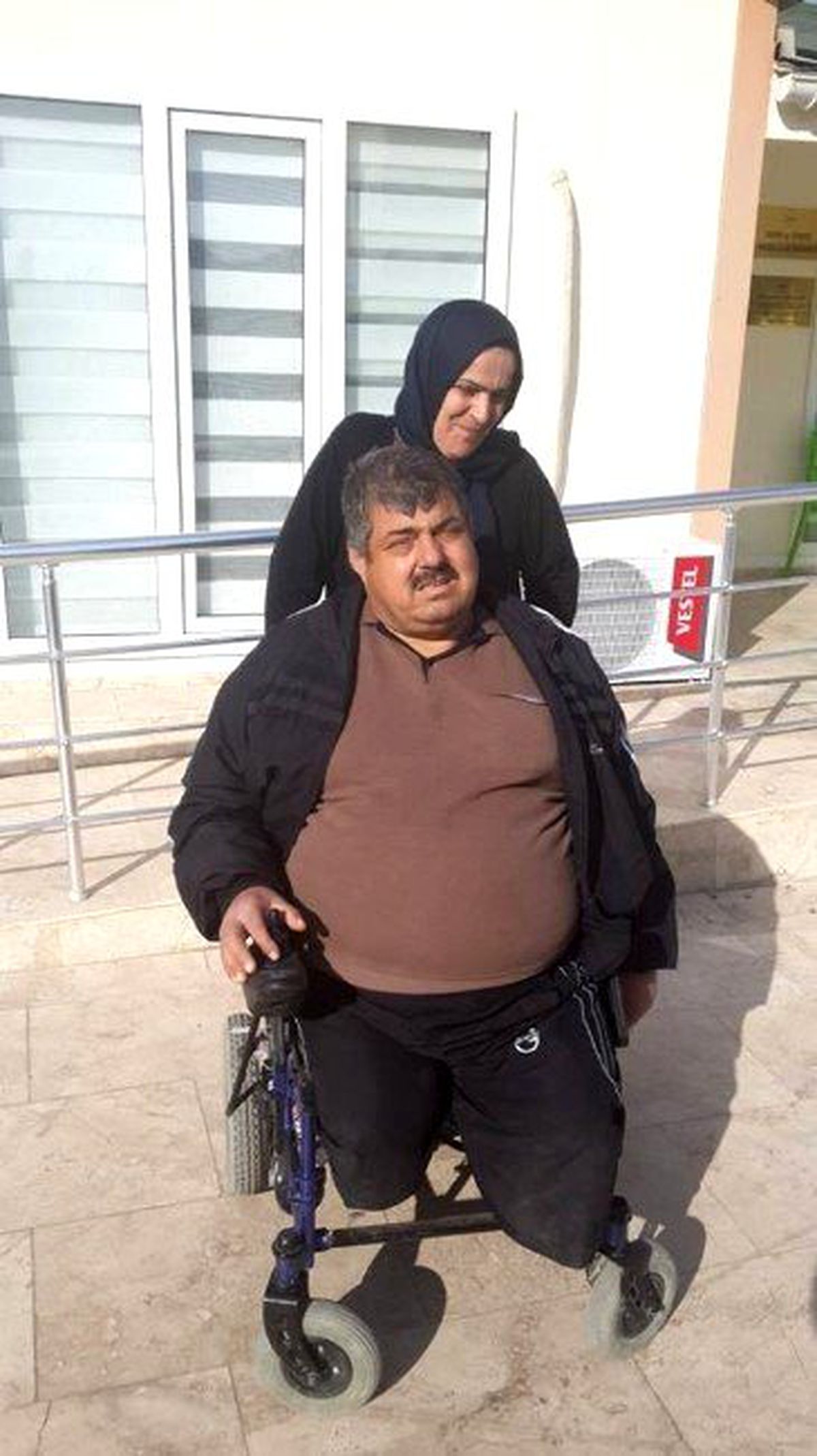 Didimli Hayırsever Engelli Vatandaşın Yüzünü Güldürdü