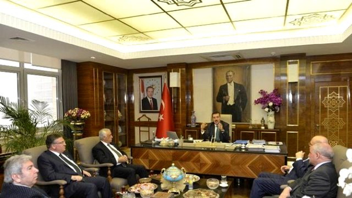 Gaib Heyeti, Gümrük ve Ticaret Bakanı Tüfenkçi\'yi Ziyaret Etti