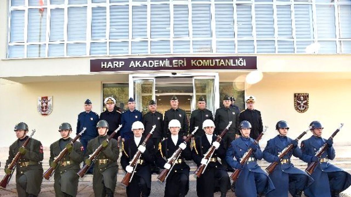 Genelkurmay Başkanı Orgeneral Akar, Harp Akademileri Komutanlığı\'nda İncelemede Bulundu