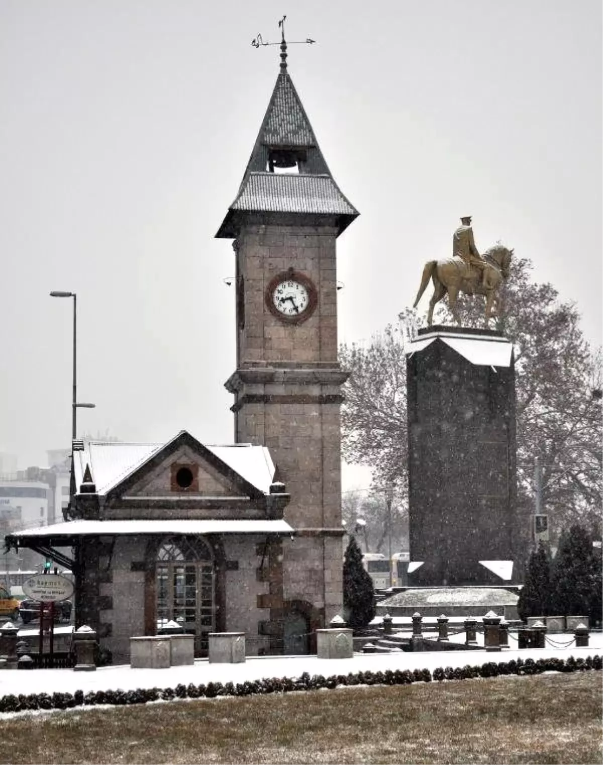 Kayserililer, Güne Karla Uyandı