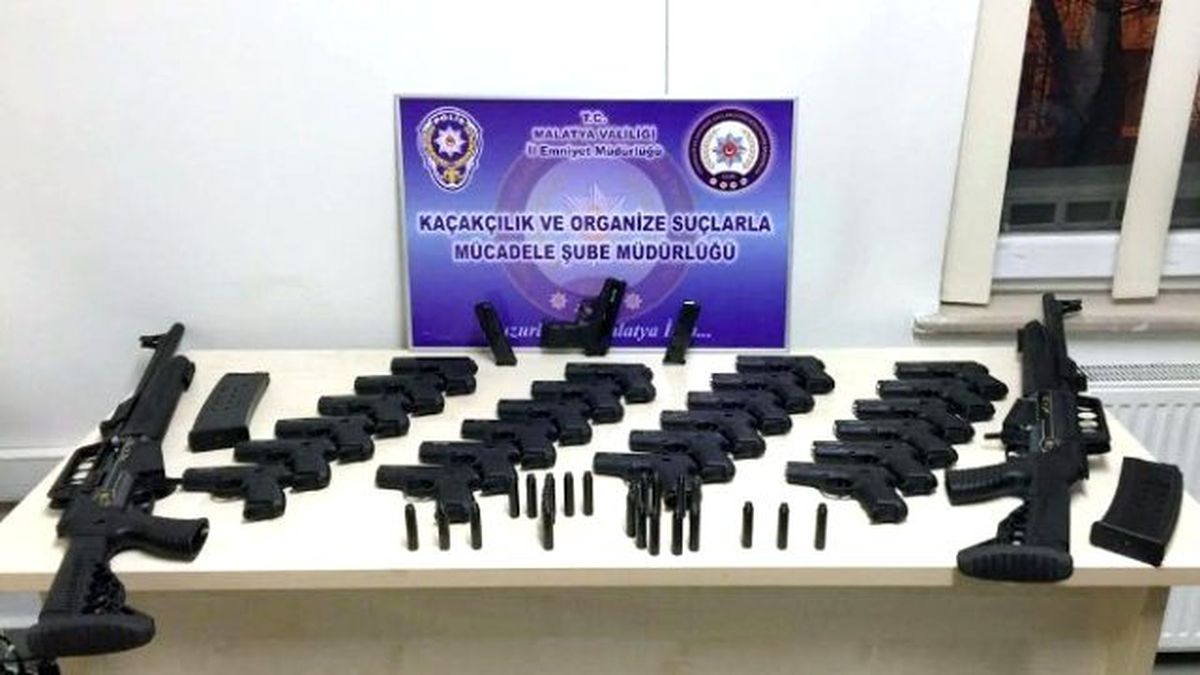 Malatya\'da Çok Sayıda Silah Ele Geçirildi
