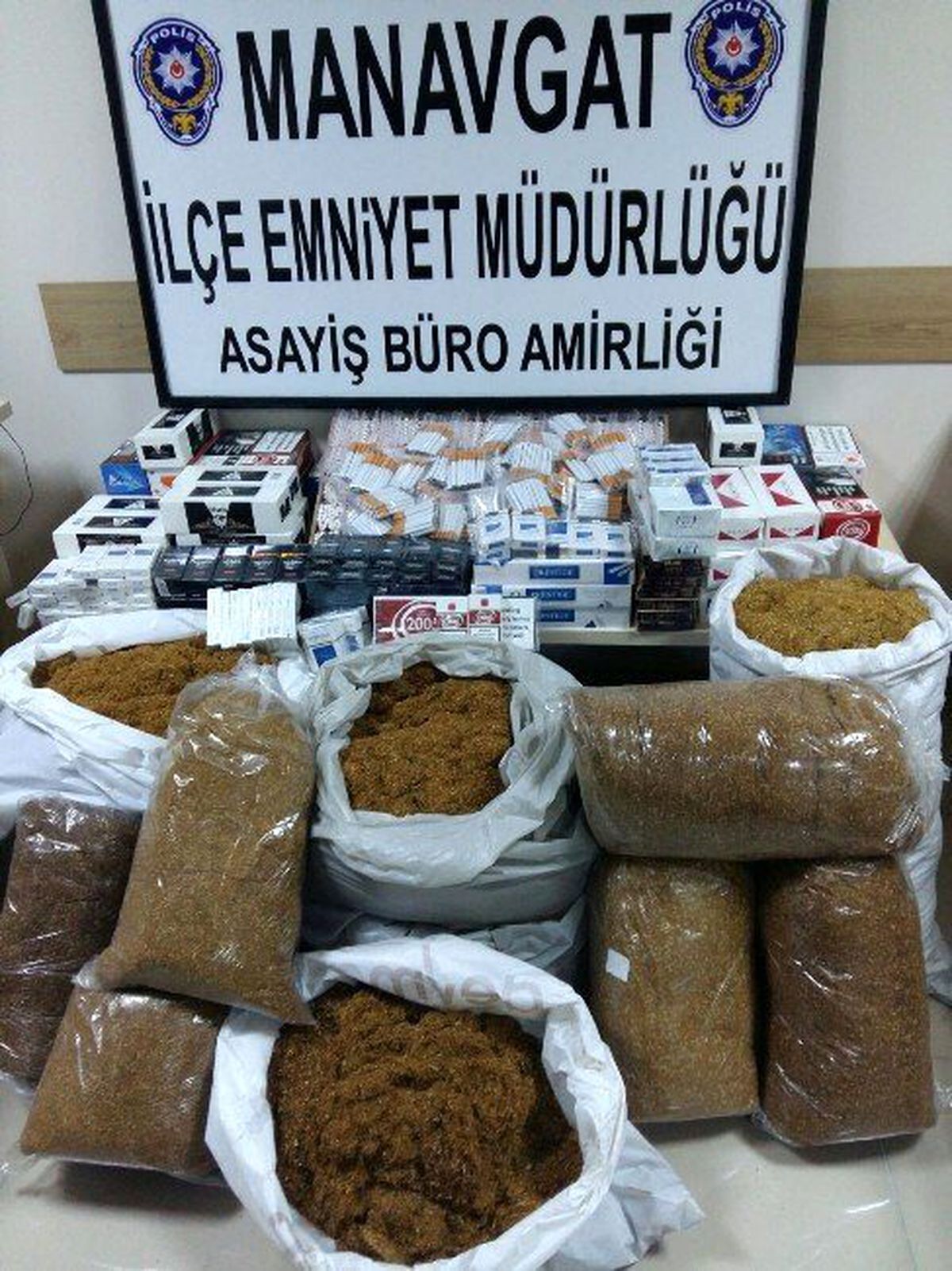 Manavgat\'ta Kaçak Tütün Operasyonu
