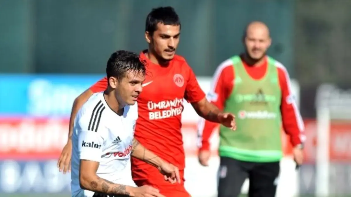 Beşiktaşlı Motta Antalyaspor\'la Anlaştı