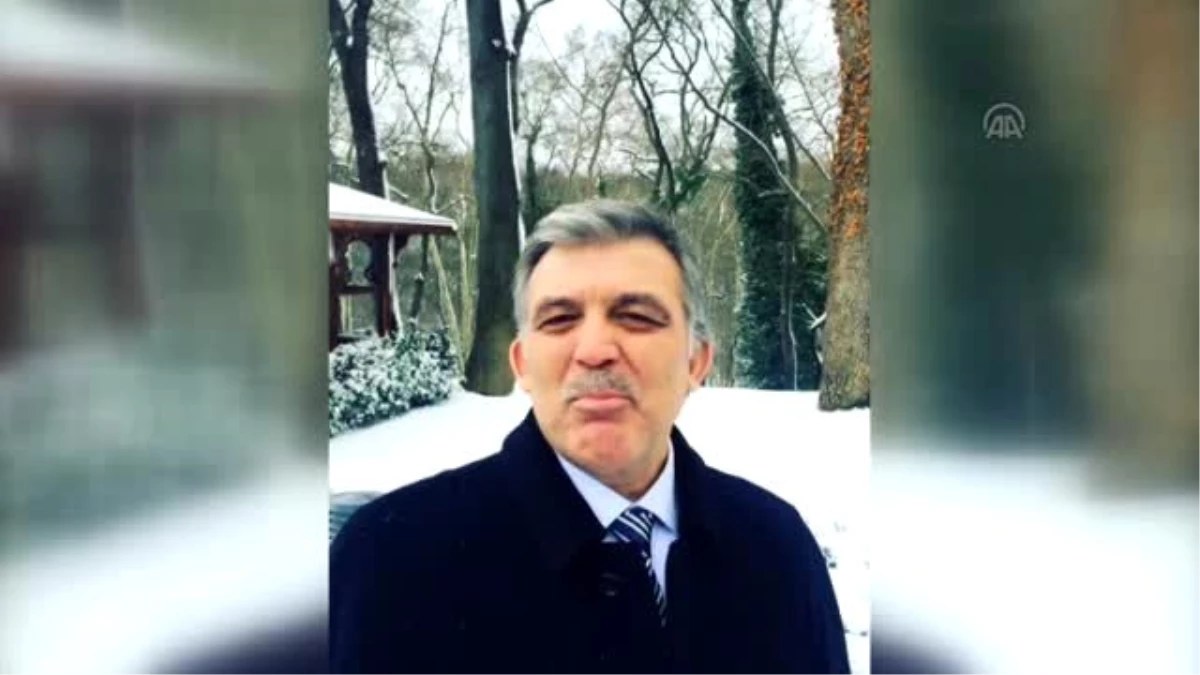 Abdullah Gül\'ün Yeni Yıl Mesajında AK Parti Vurgusu