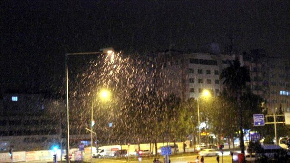 Adıyaman Kent Merkezine İlk Kar Düştü