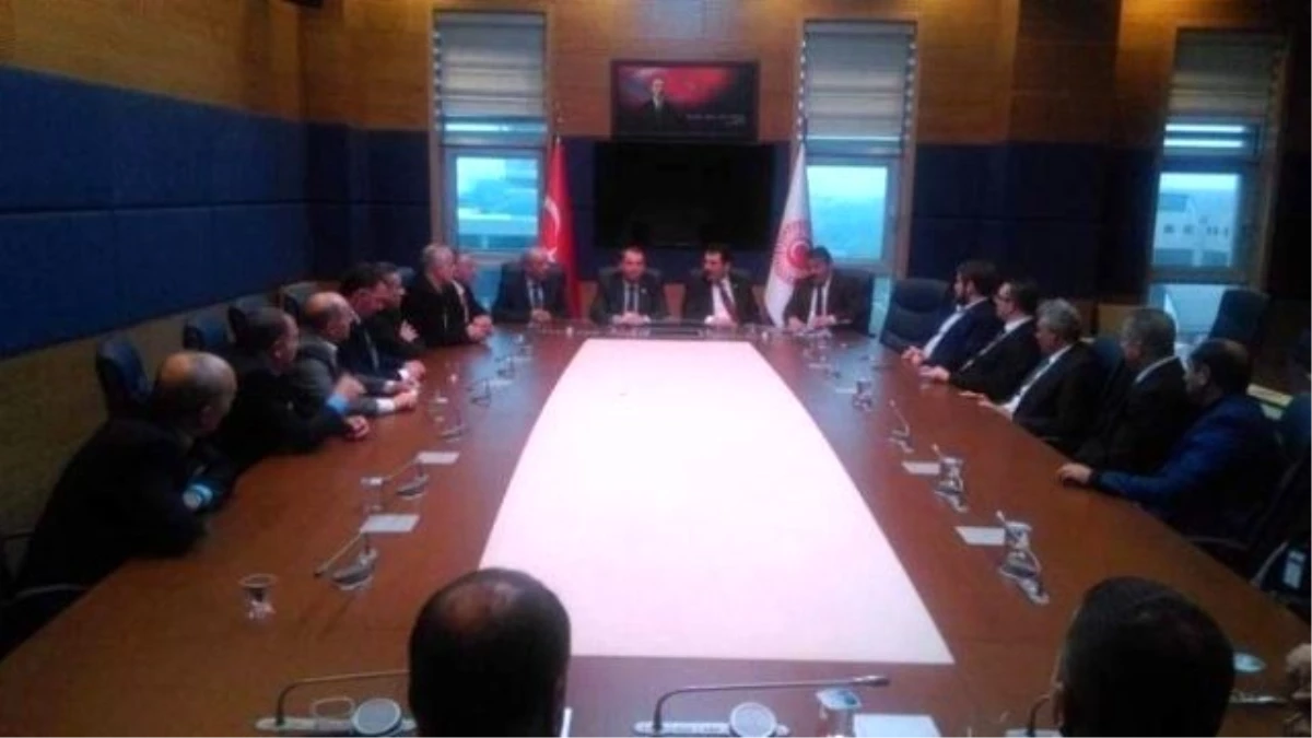 Başkan Karakullukçu Ankara\'da Ziyaretlerde Bulundu