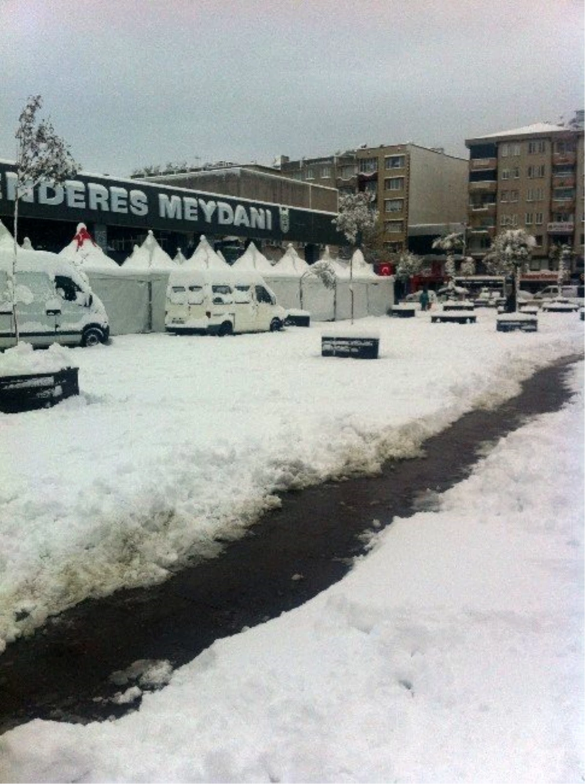 Bursa\'da Kar Yağışı Etkili Oluyor