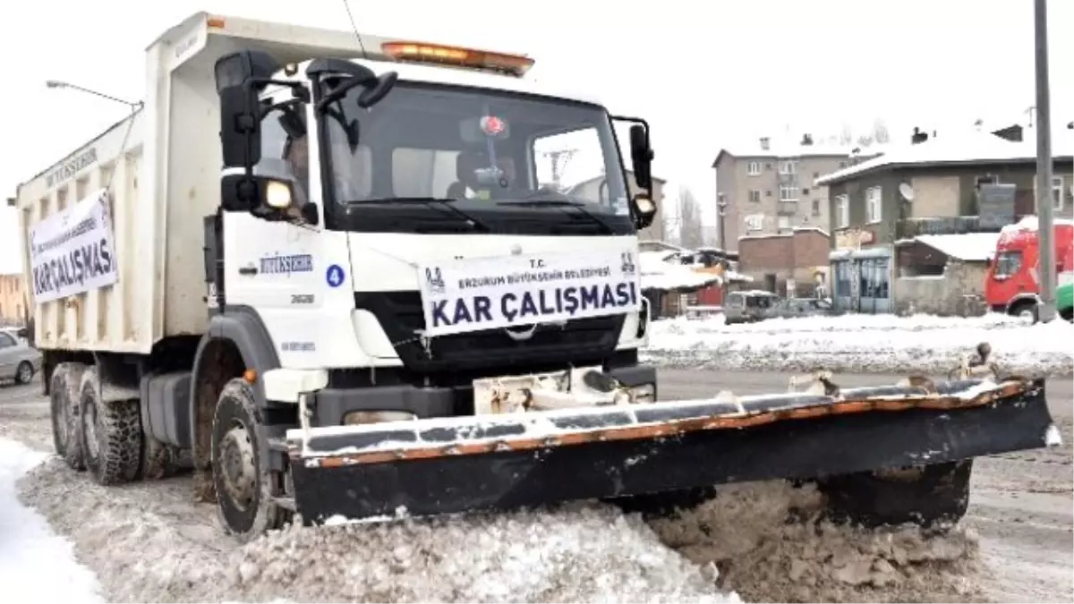 Büyükşehir\'in Kar Timleri İş Başında