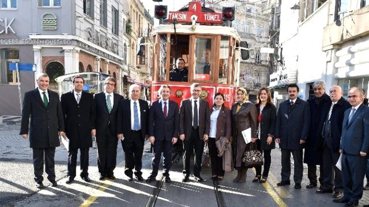 İstanbul Boğazı Belediyeler Birliği Beyoğlu\'nda Toplandı