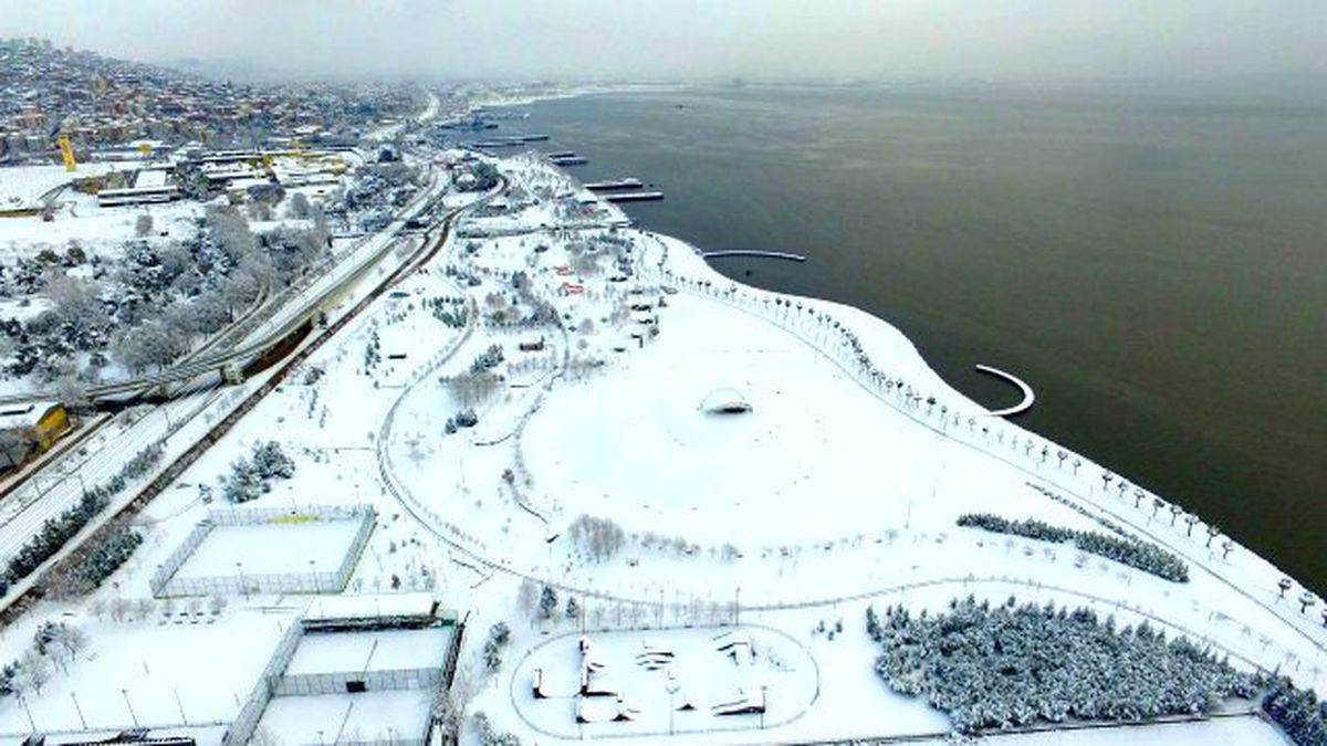 Kocaeli\'ye Yağan Kar, Kartpostallık Görüntüler Oluşturdu