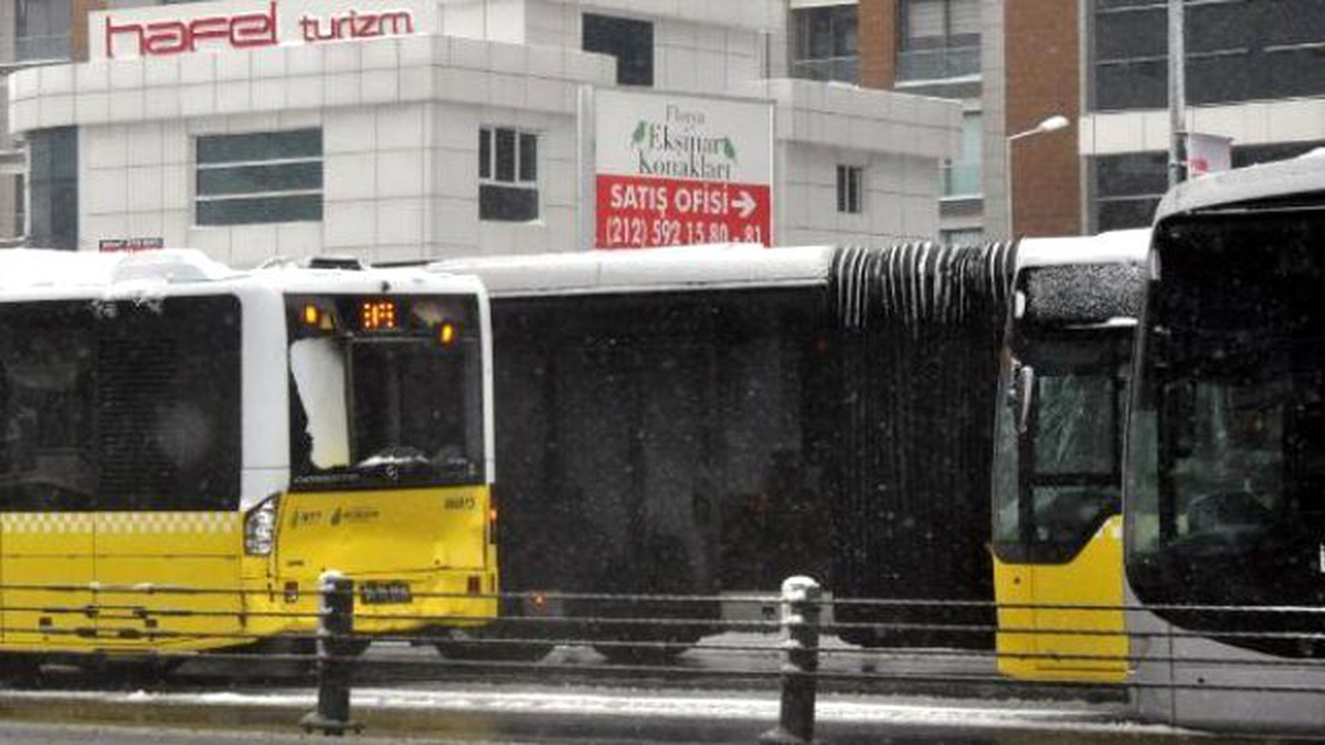 Metrobüsükazası Seferleri Durdurdu