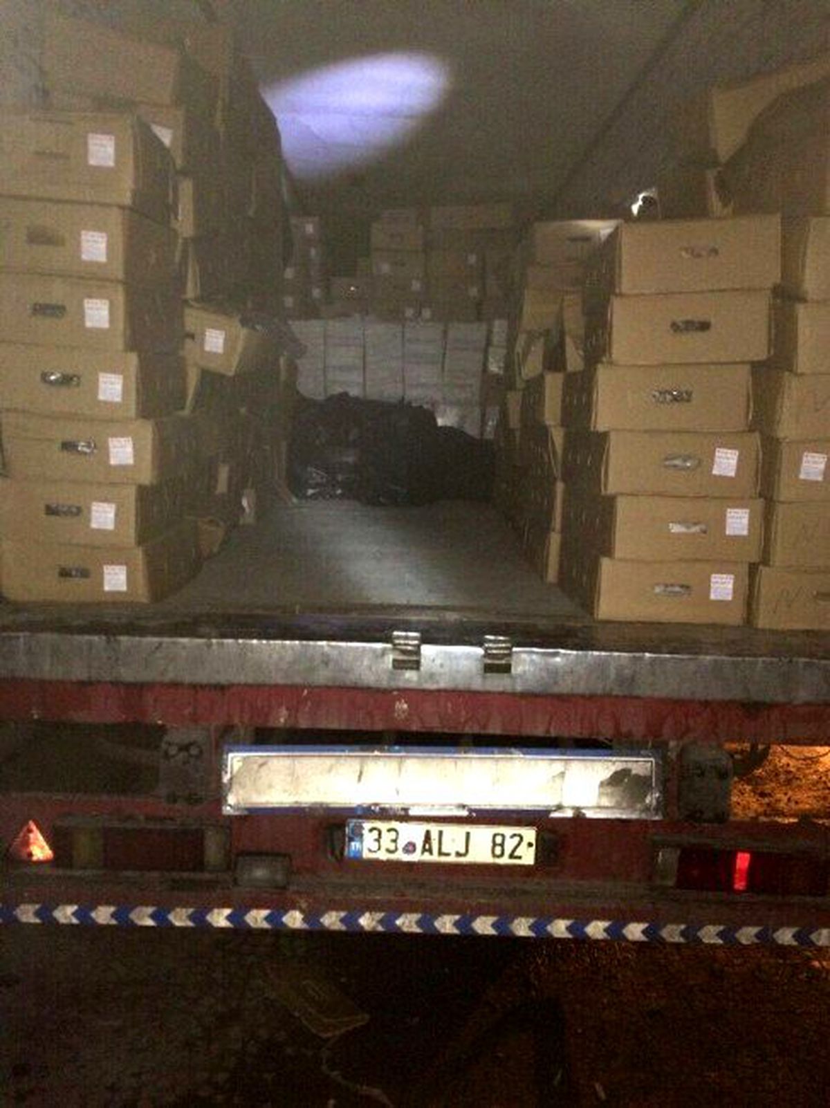 Şanlıurfa\'da 183 Bin Paket Kaçak Sigara Ele Geçirildi